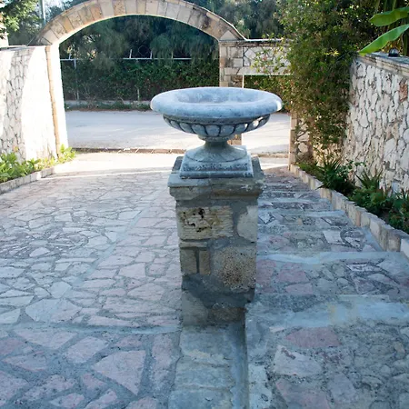 Monte E Mare Apartment Minia